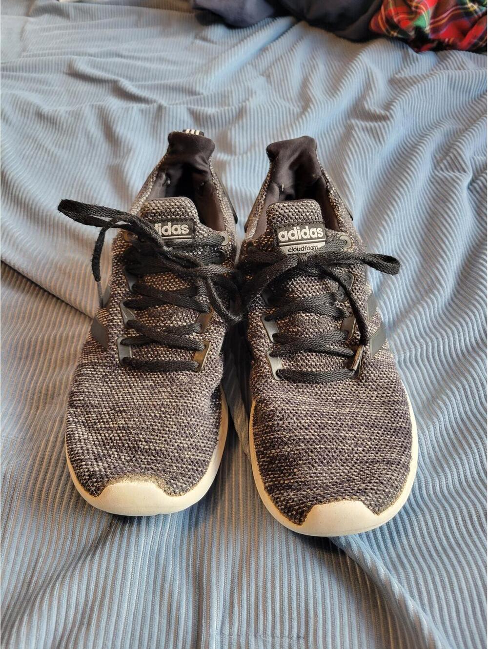 Adidas Men's Athletic Shoes - Size 8 1/2